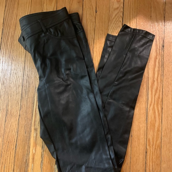 Wilfred faux leather pant - Picture 2 of 3